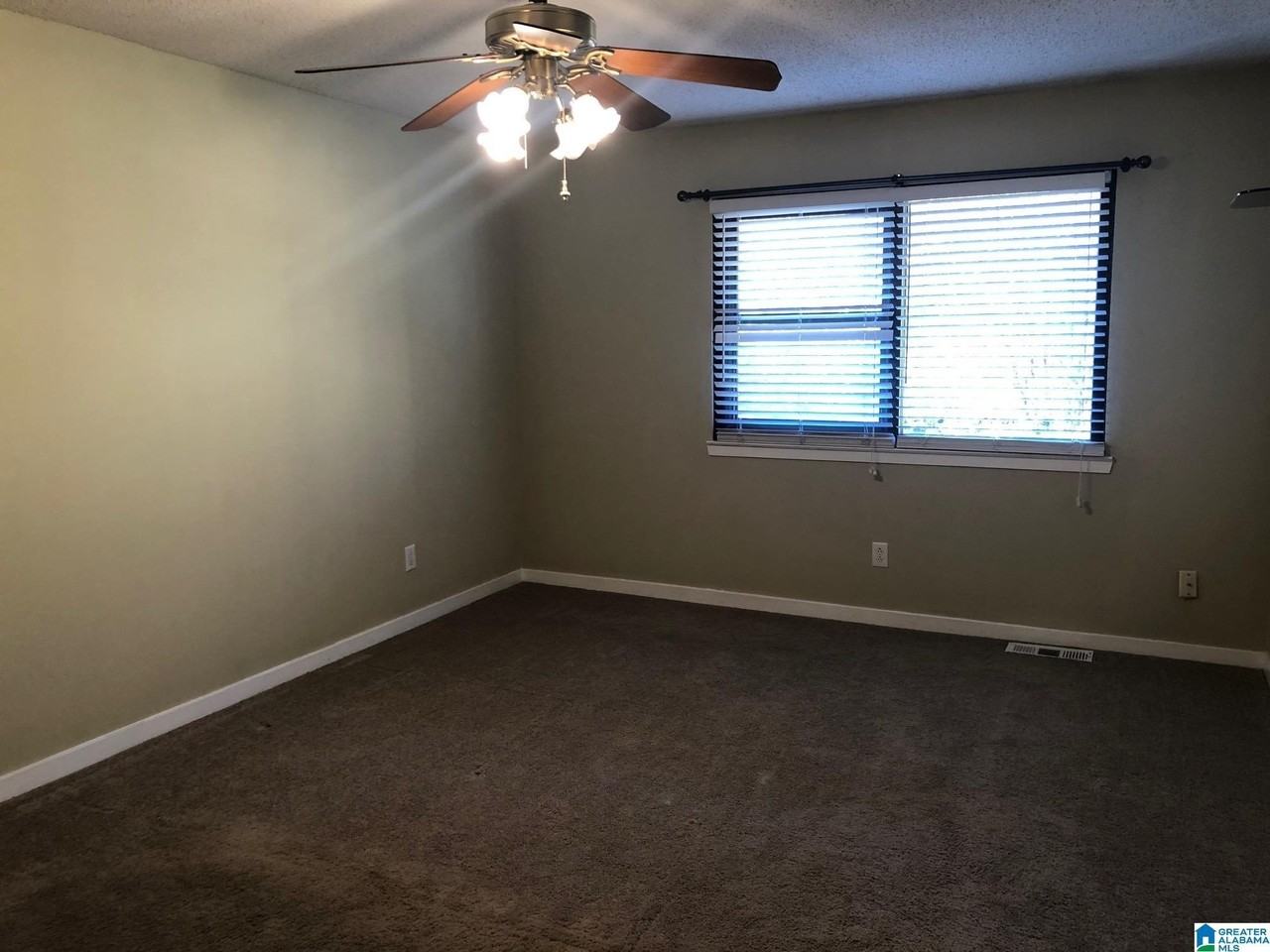 680 Idlewild Cir - Photo 6 of 15