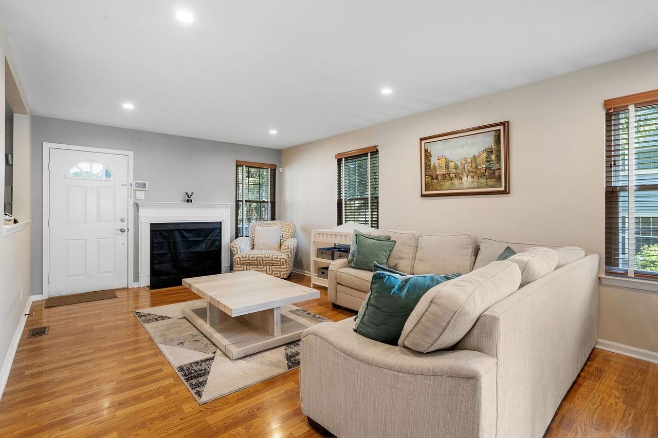 81 Kirkwood Dr - Photo 7 of 38