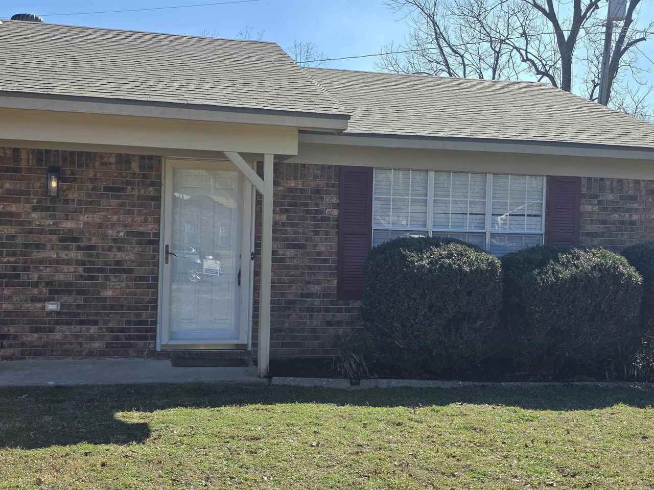 4 Georgeann Cir - Photo 2 of 25