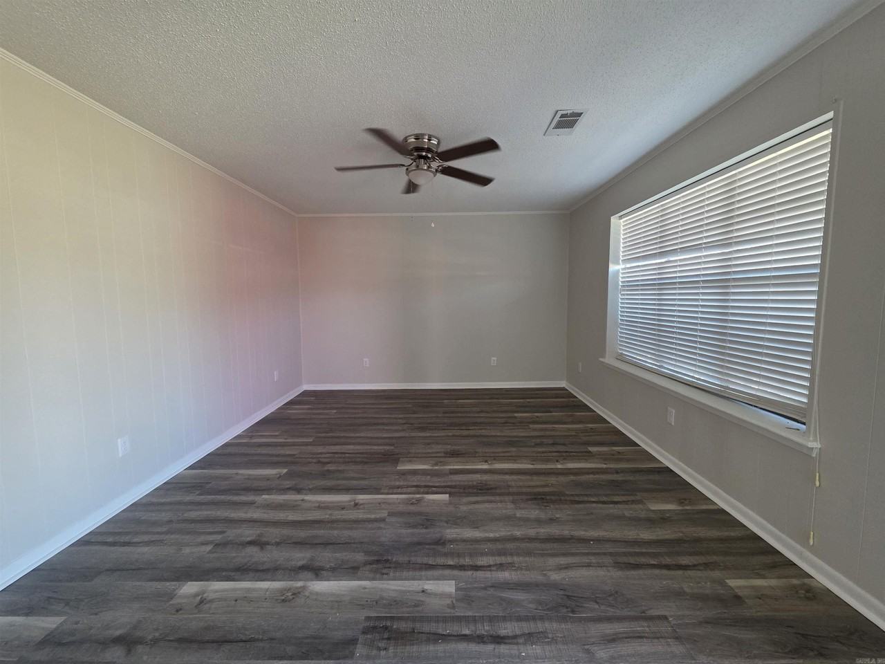 4 Georgeann Cir - Photo 4 of 25