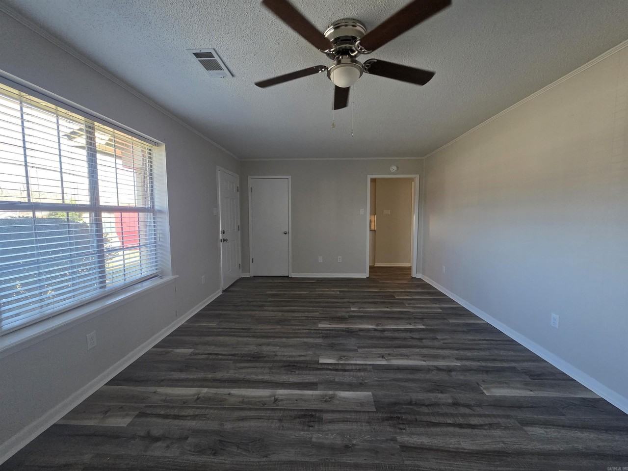 4 Georgeann Cir - Photo 5 of 25