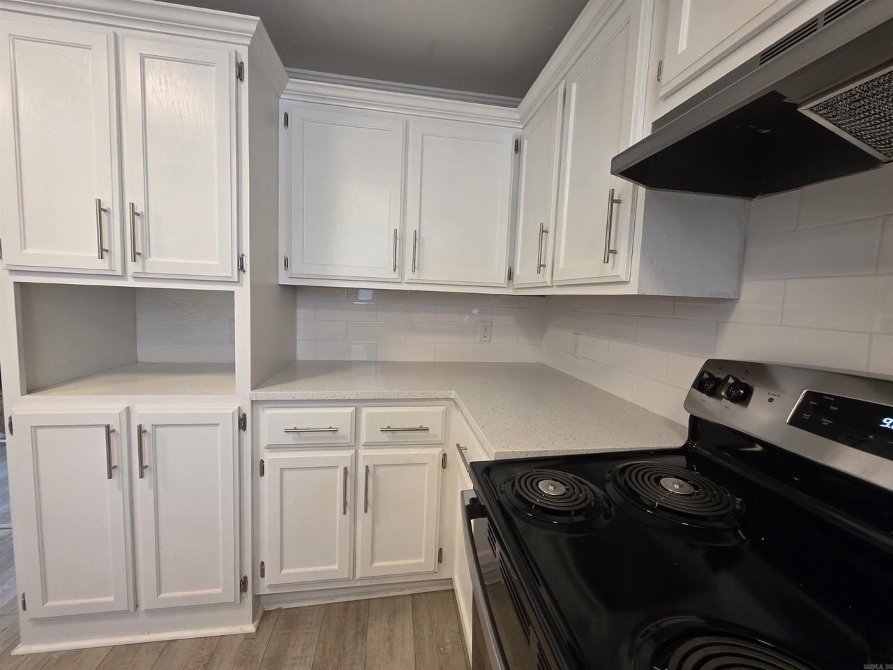 202 Rosemary Ln - Photo 7 of 25