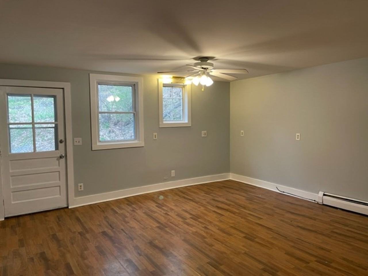 107 Front St - Photo 6 of 22