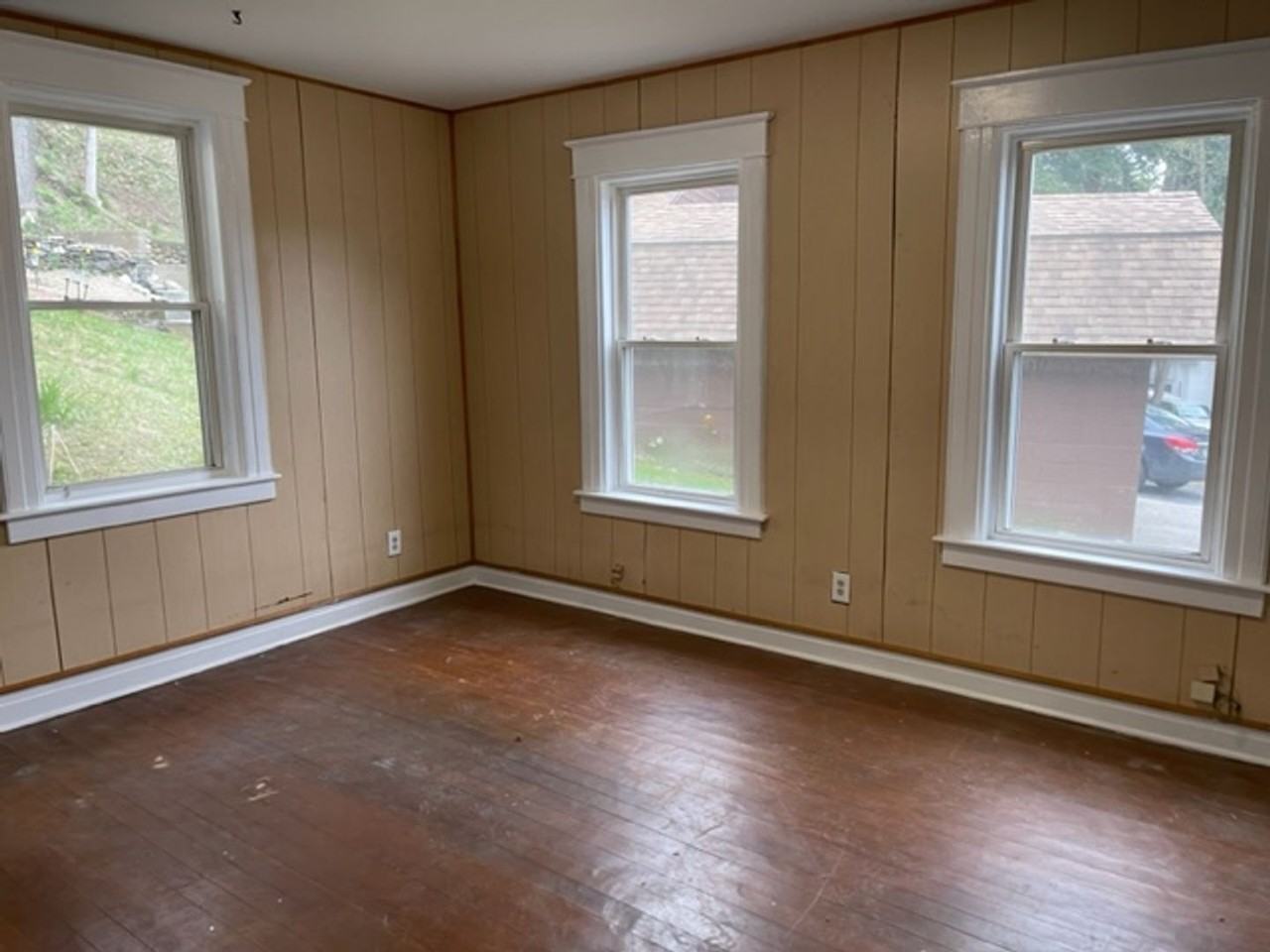 107 Front St - Photo 7 of 22