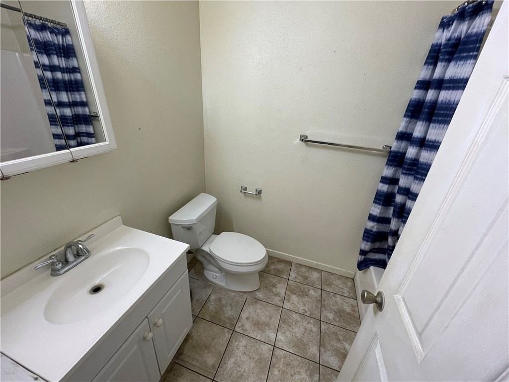 2109 Breezeway Cir - Photo 7 of 12