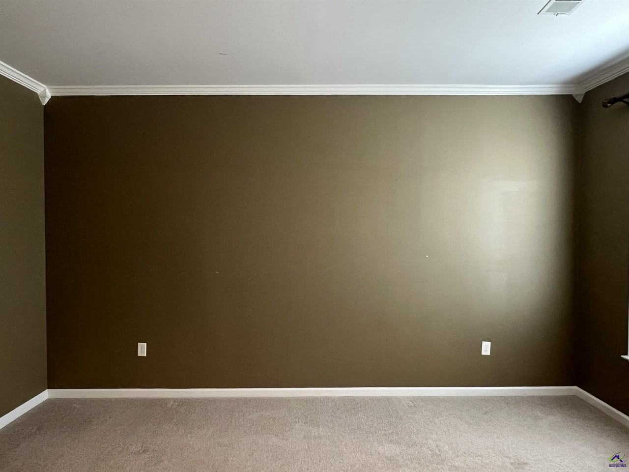 312 Hearthwood Dr - Photo 3 of 35