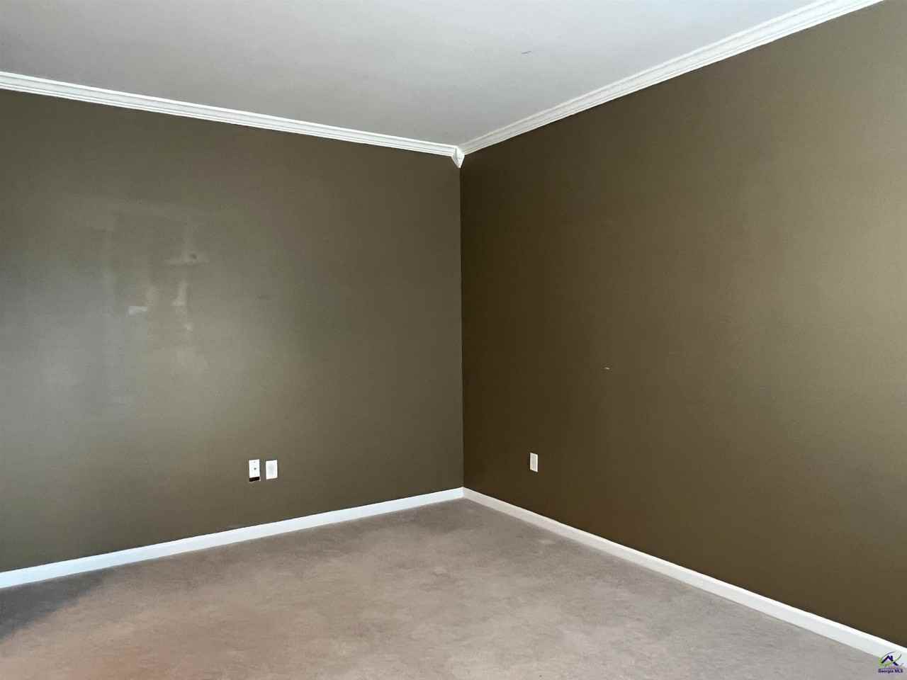 312 Hearthwood Dr - Photo 4 of 35