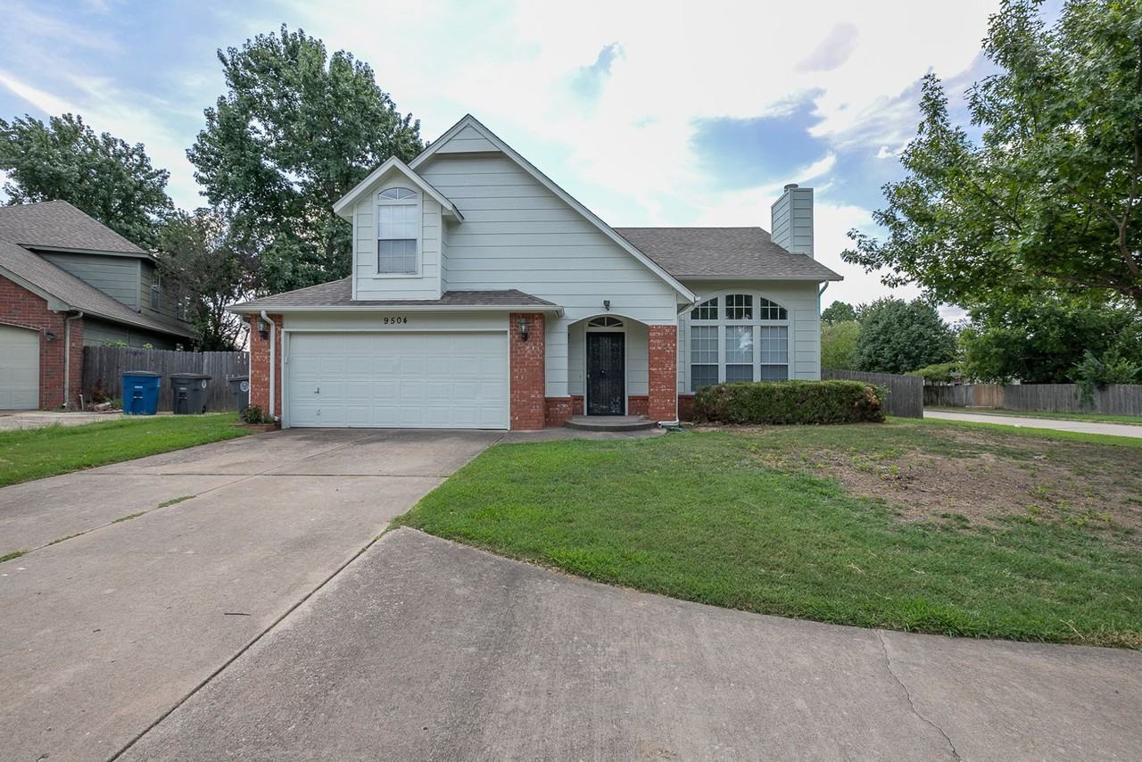 9504 E 99th Pl - Photo 2 of 48