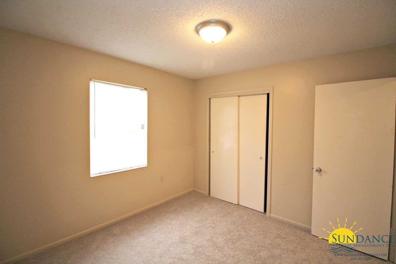 1112 Green Tree Ct - Photo 7 of 11