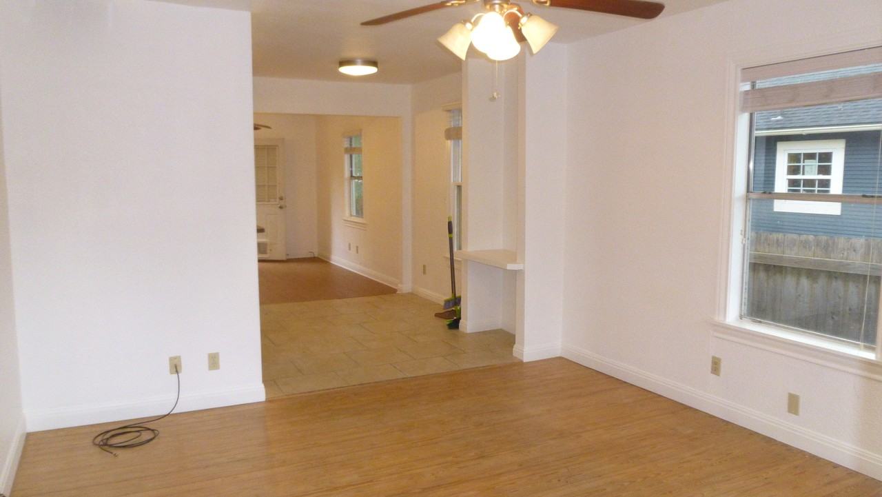 1608 Roma St - Photo 7 of 26