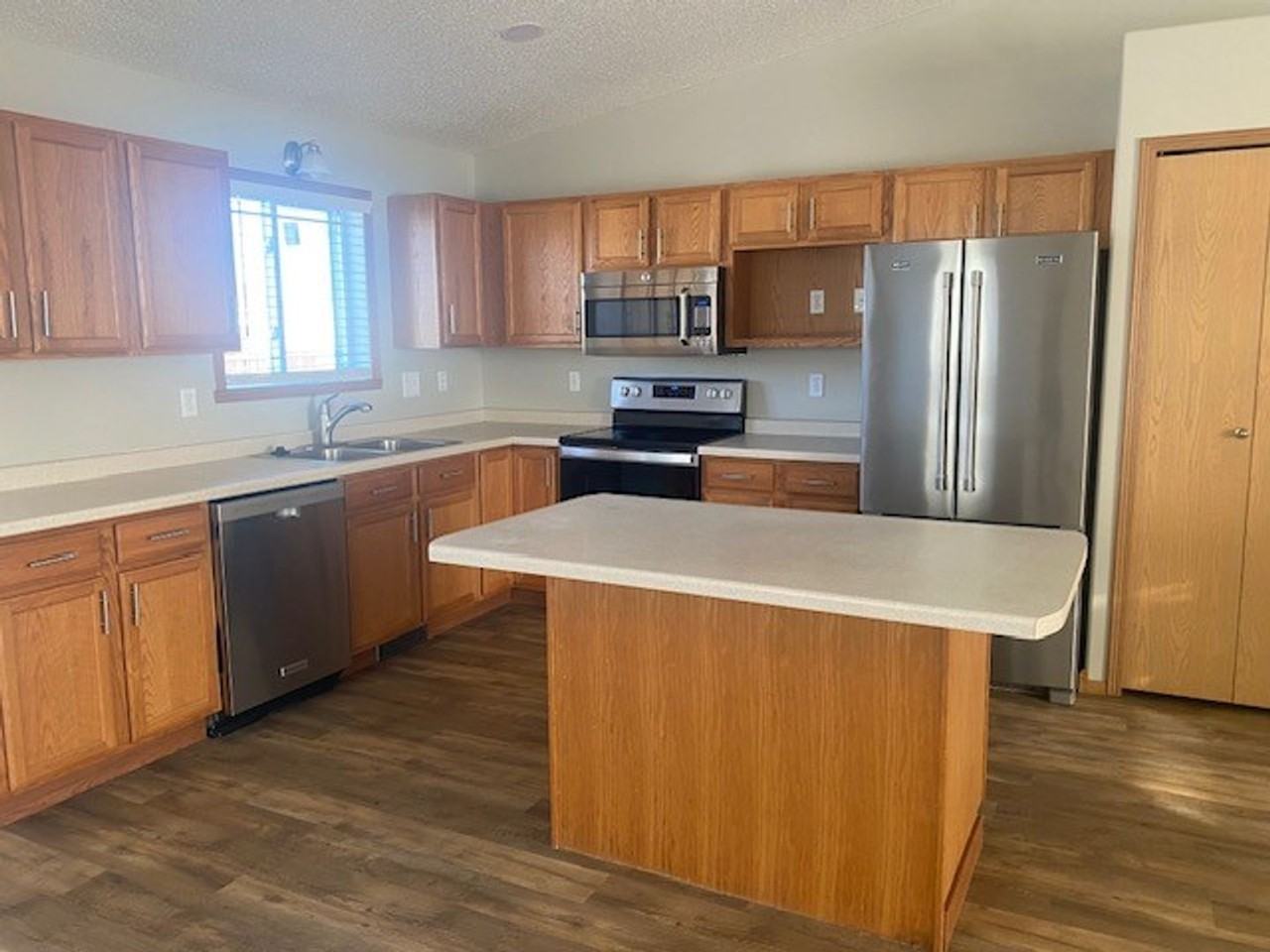 2279 60th Ave S - Photo 2 of 43