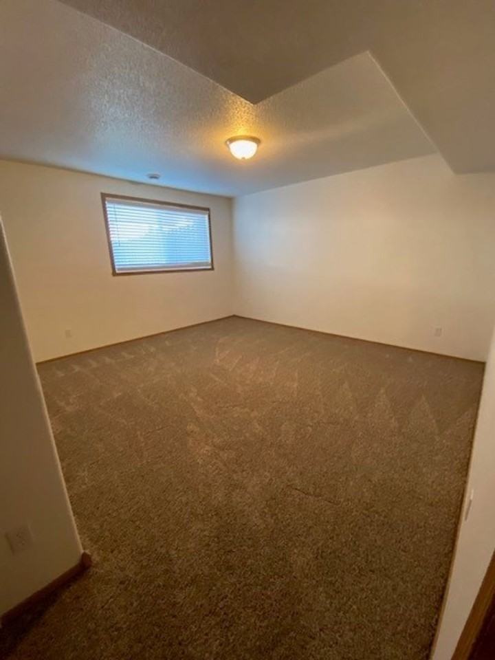 2279 60th Ave S - Photo 7 of 43