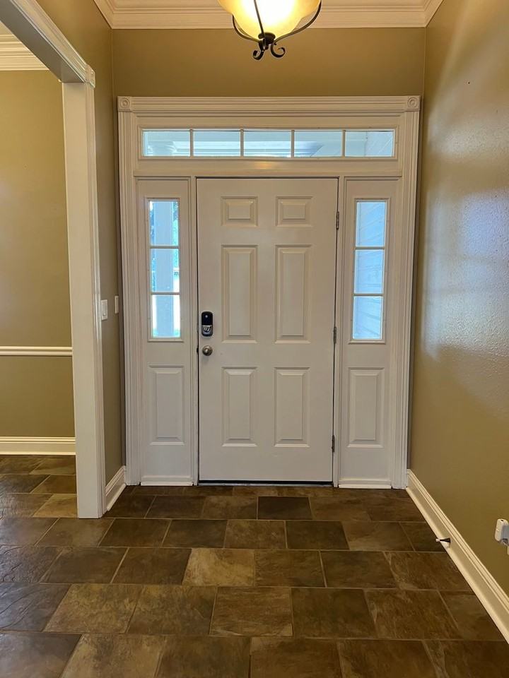 402 Weavers Way - Photo 4 of 19