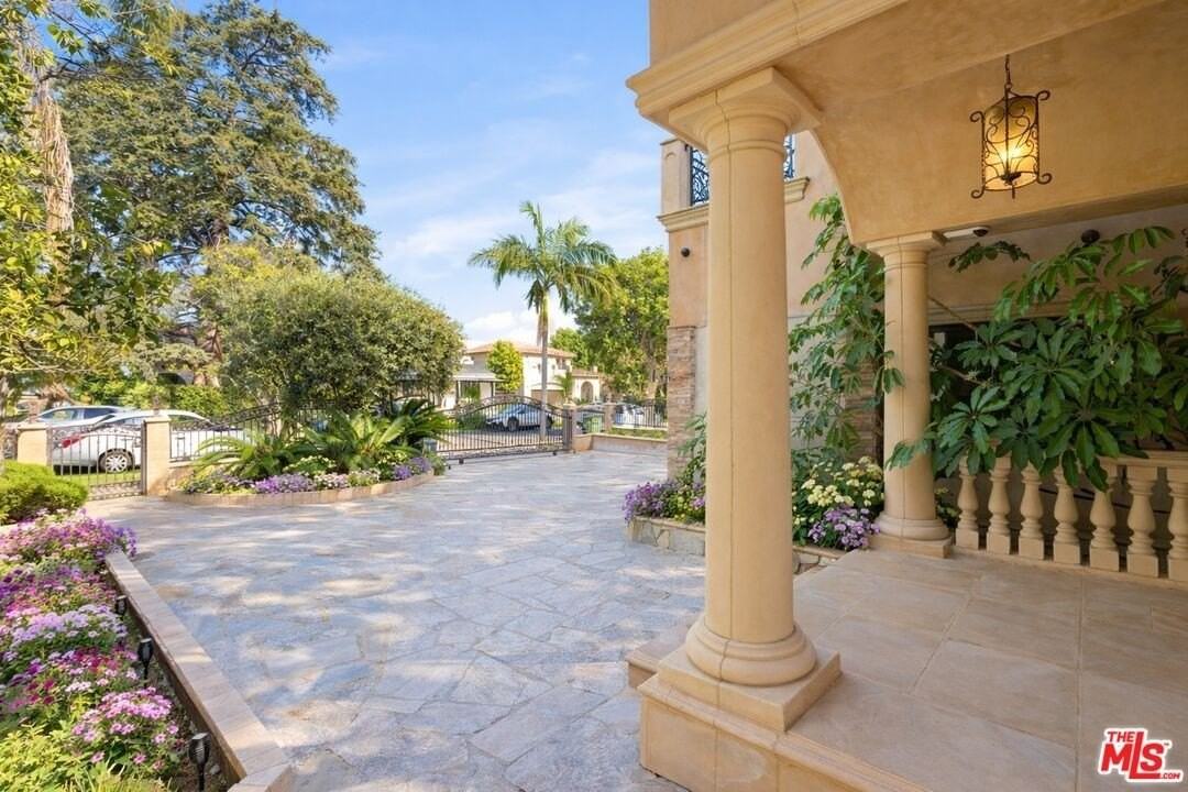 2023 Parnell Ave - Photo 2 of 39