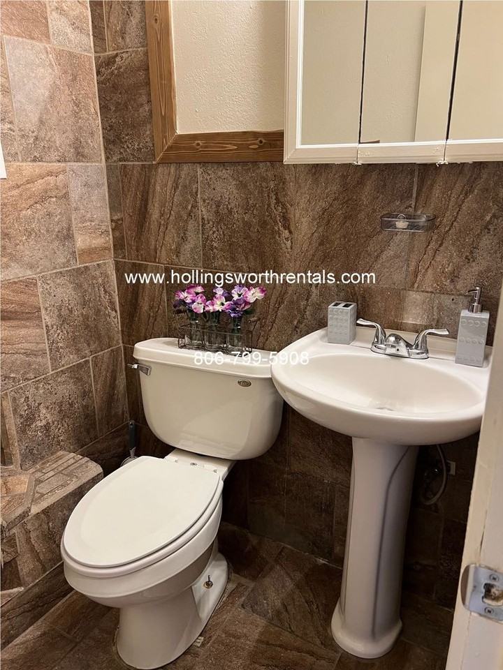 5116 38th St - Photo 7 of 10