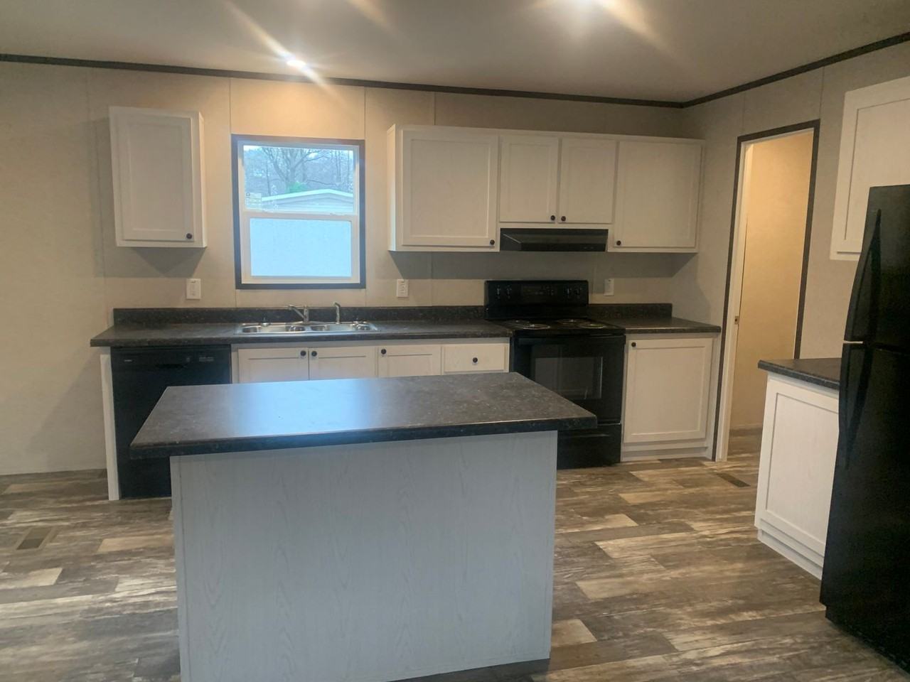 460 Lake Dr - Photo 6 of 15