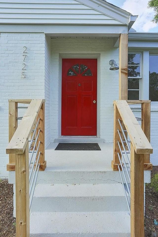 2725 Mailan Dr - Photo 6 of 30