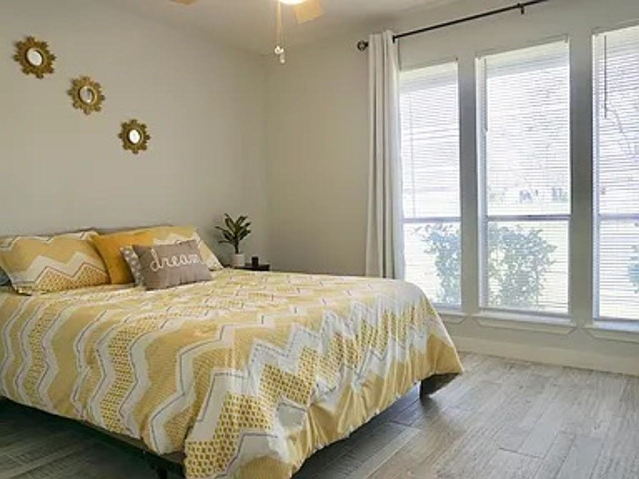 12603 Topper Ln - Photo 5 of 26