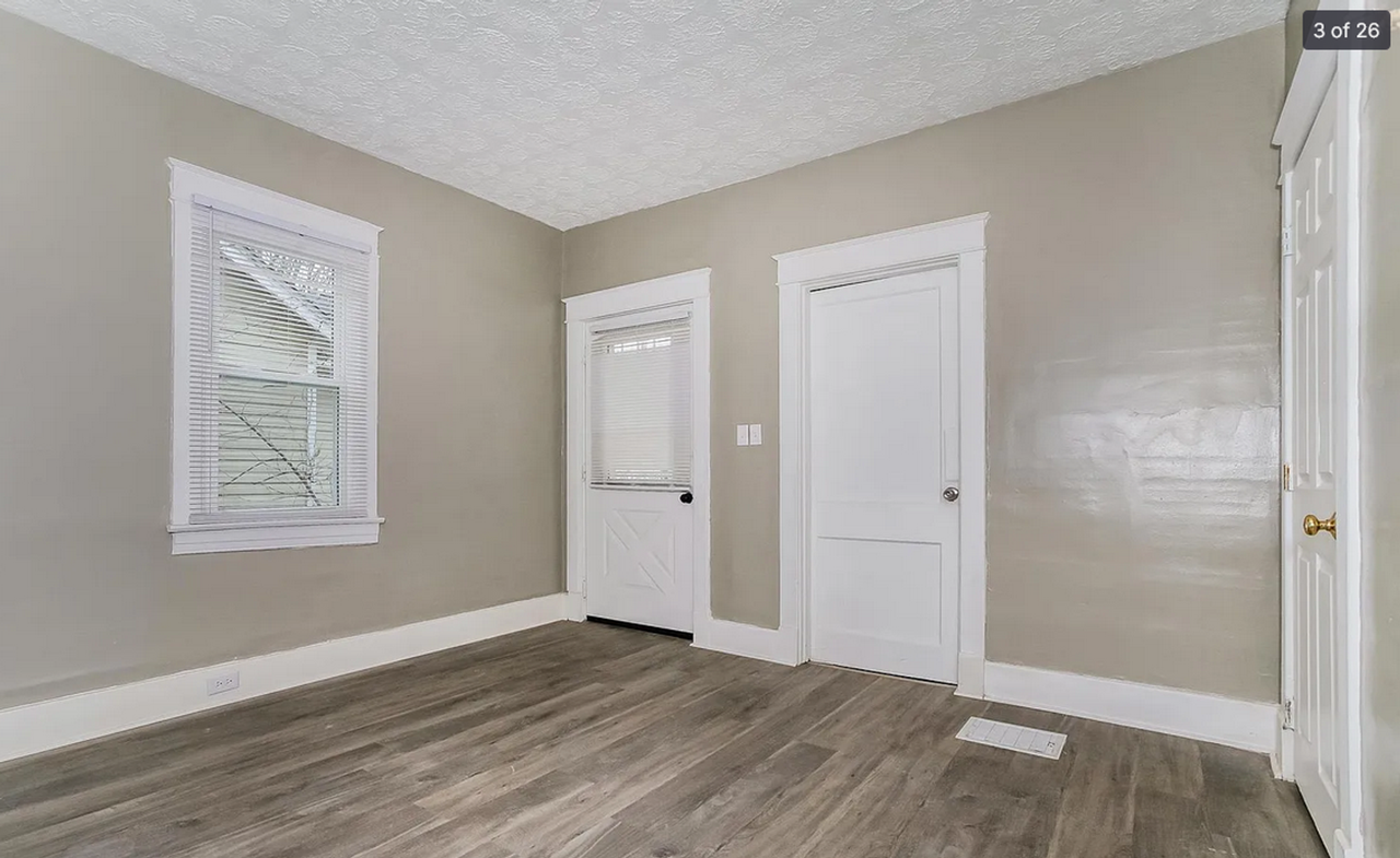 1143 Louis Coleman Jr Dr - Photo 5 of 15