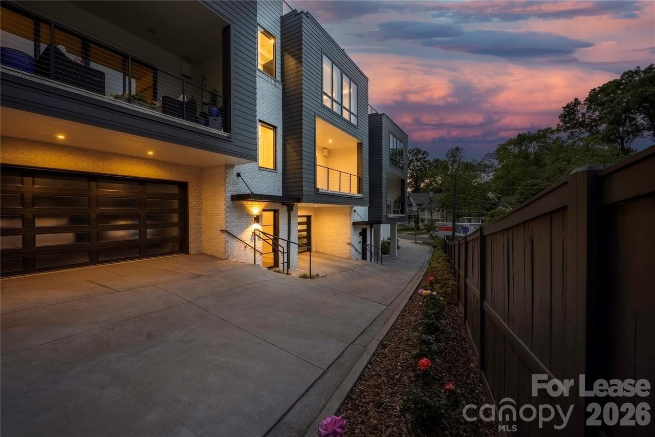 614 Queens Rd - Photo 4 of 41