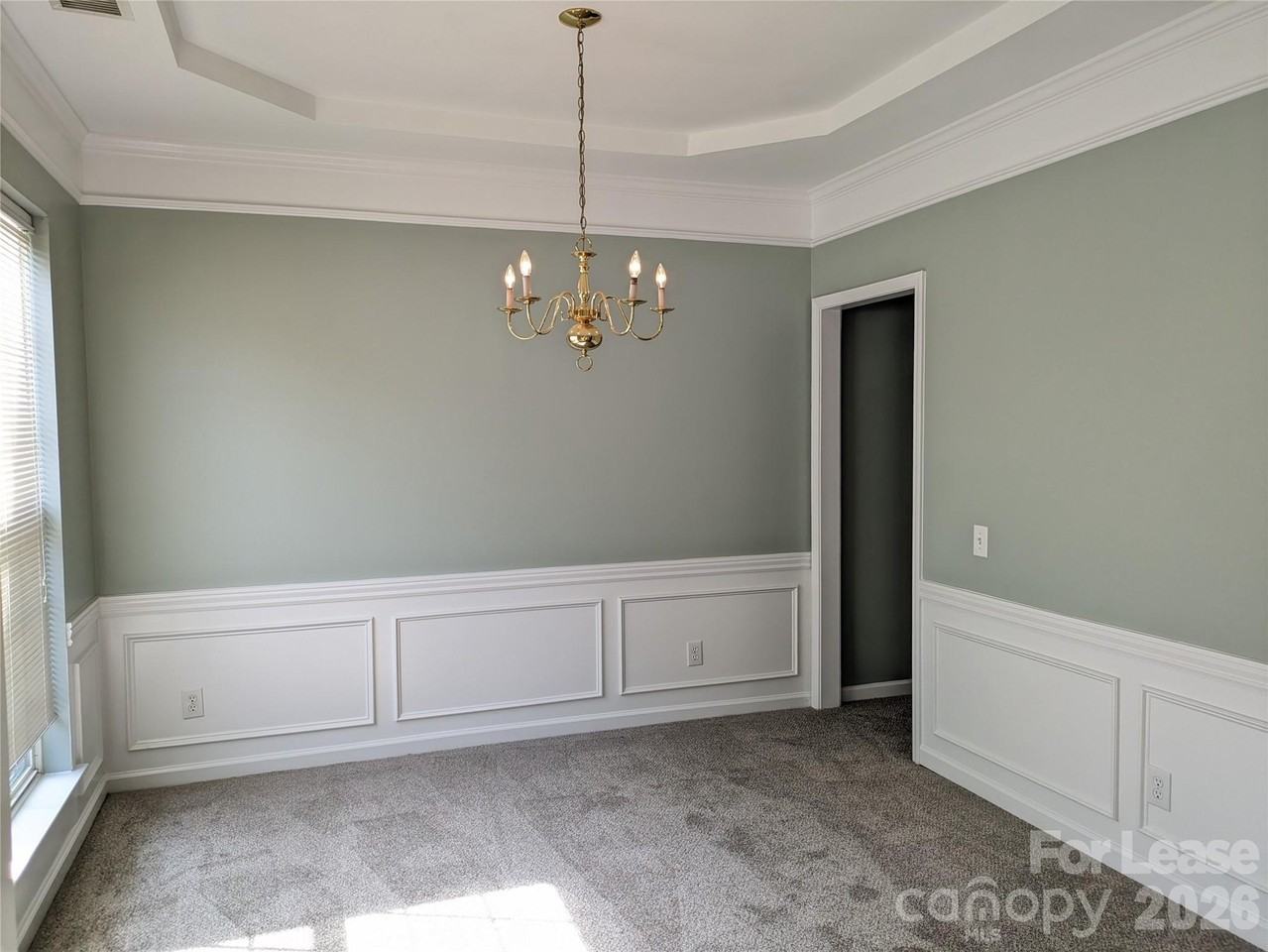 114 Coronilla Rd - Photo 4 of 34