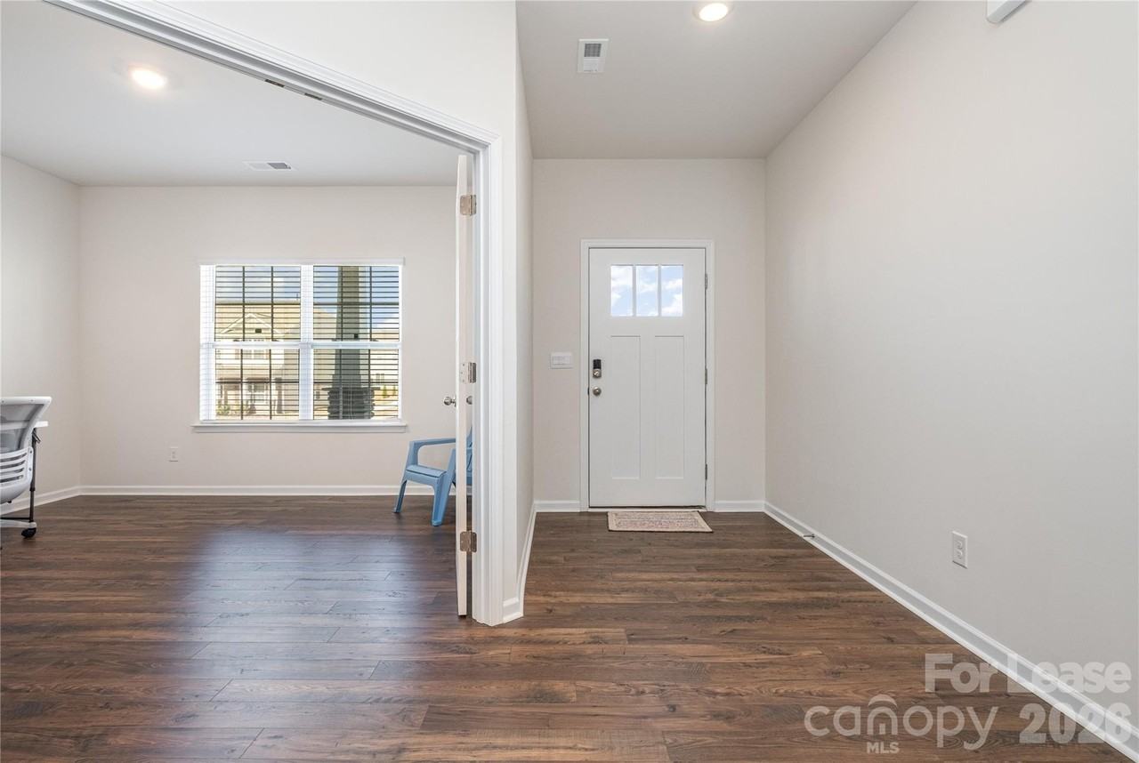 10759 Adair Woods Dr - Photo 4 of 39