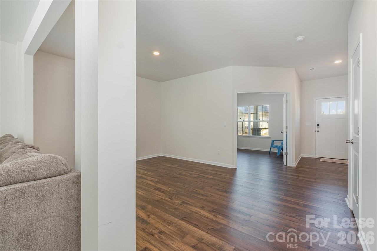 10759 Adair Woods Dr - Photo 7 of 39