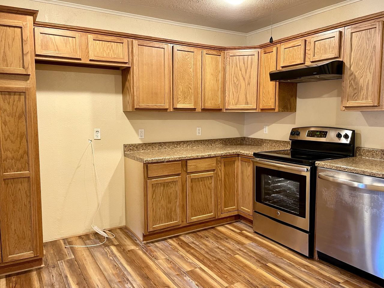 720 Ash St #1 - Photo 6 of 27