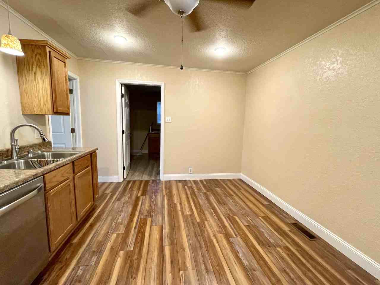 720 Ash St #1 - Photo 7 of 27