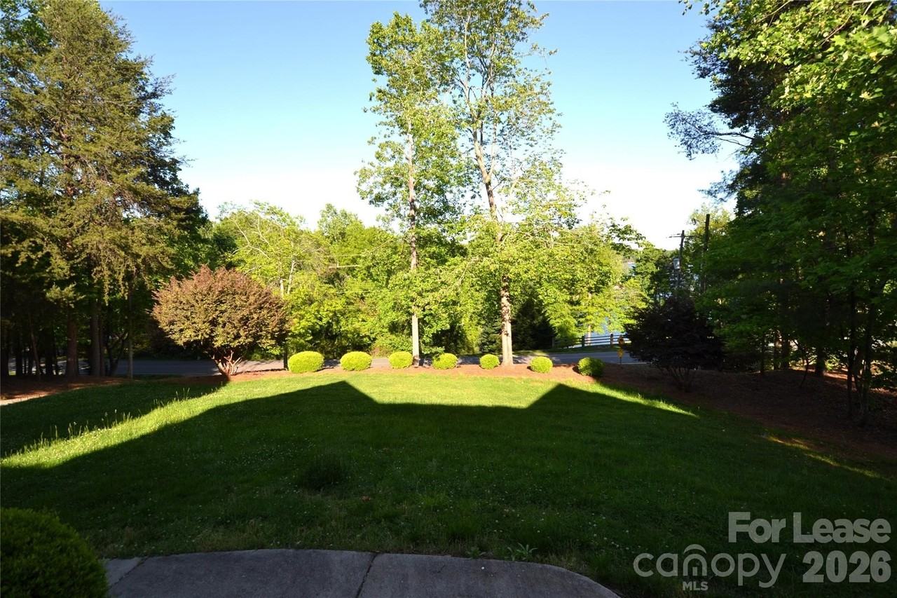 1288 Fern Hill Rd - Photo 2 of 41