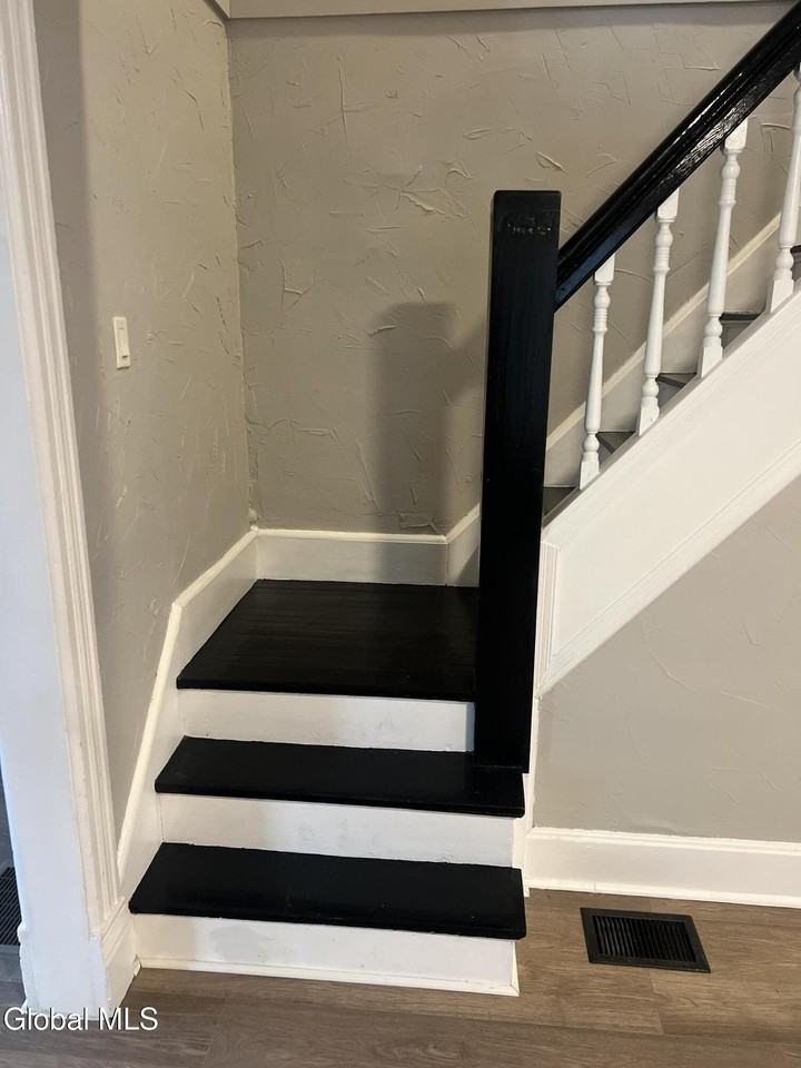 9-11 Factory St Unit 11 - Photo 6 of 16