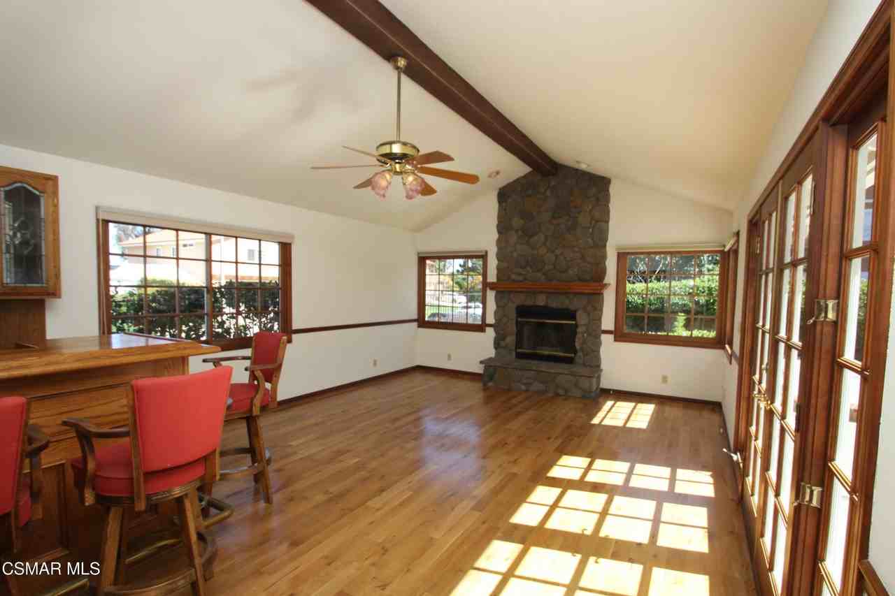 186 Poplar Crest Ave - Photo 7 of 32