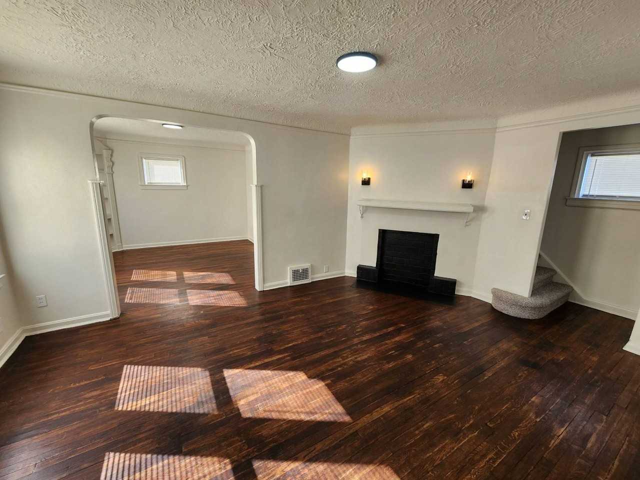 13513 Saybrook Ave - Photo 4 of 24