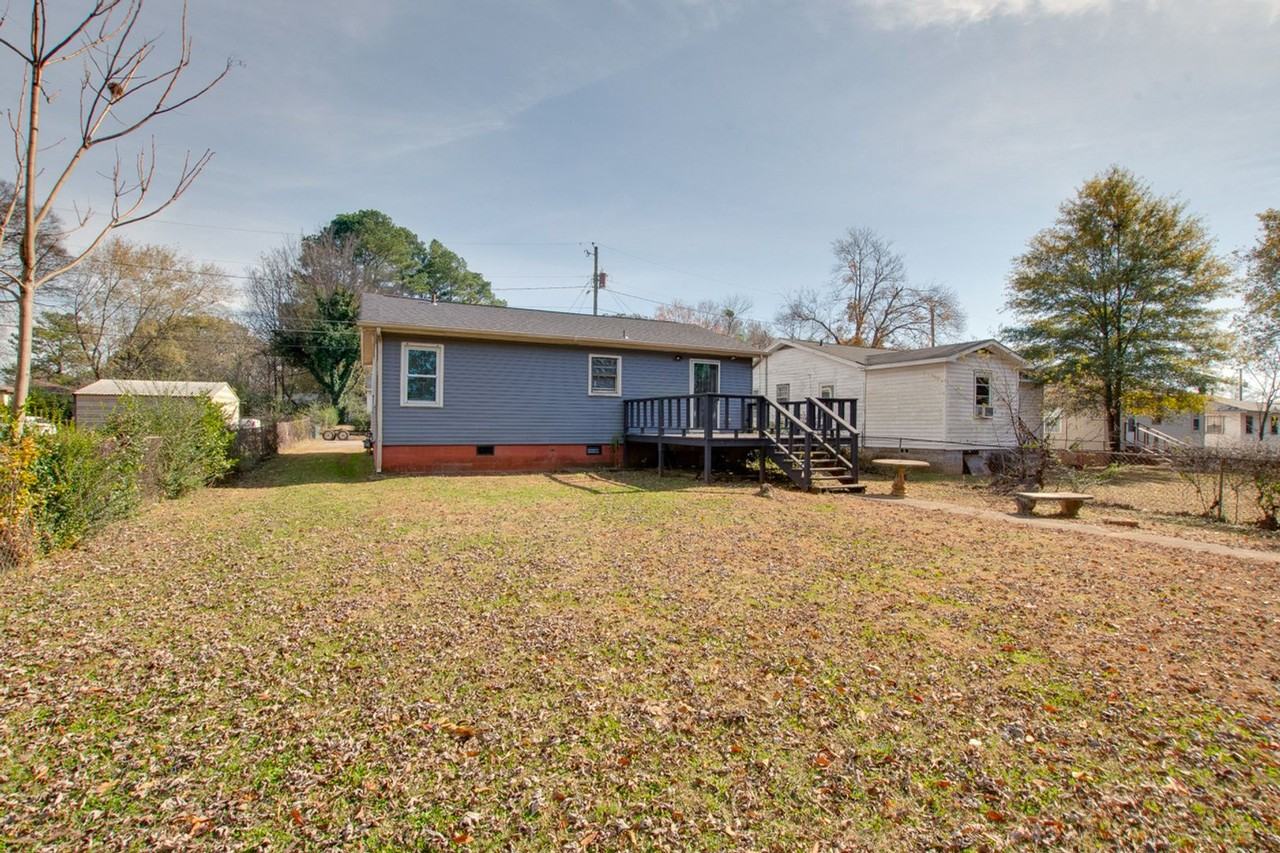 1715 Chester St Nw - Photo 2 of 15