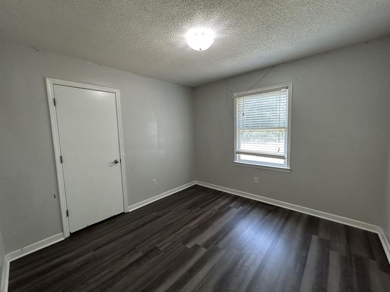 419 Patterson St - Photo 3 of 10