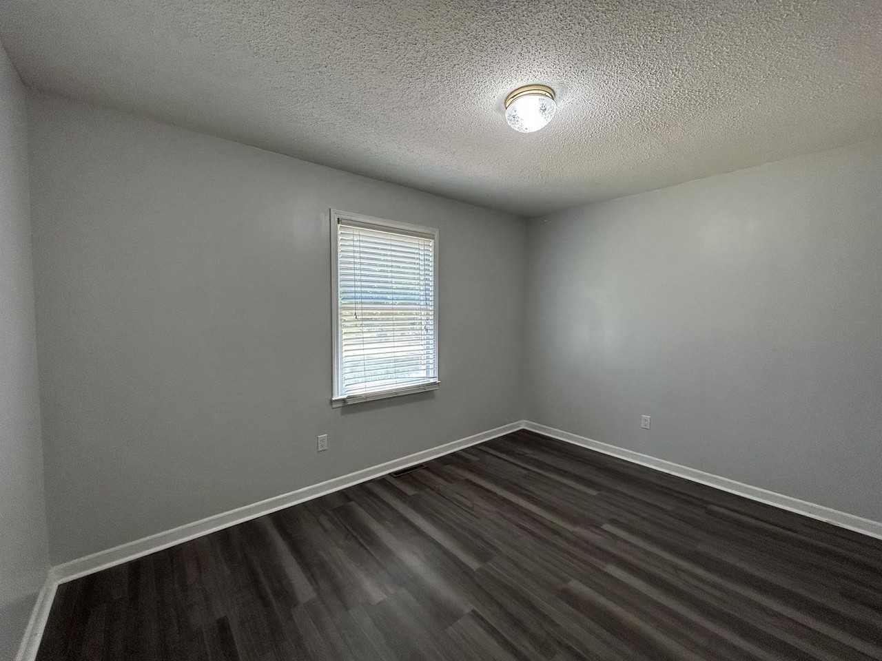 419 Patterson St - Photo 5 of 10