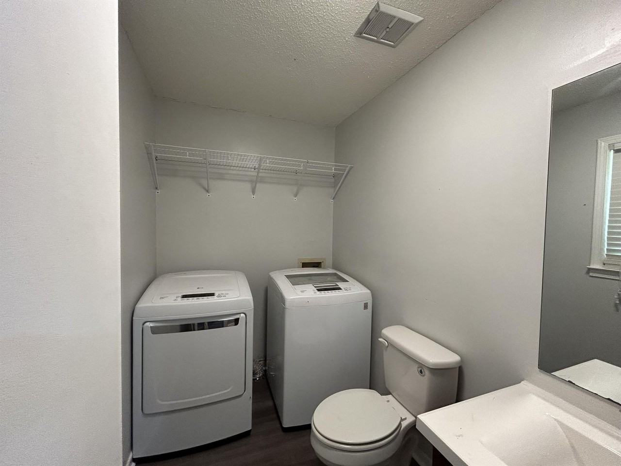 419 Patterson St - Photo 6 of 10