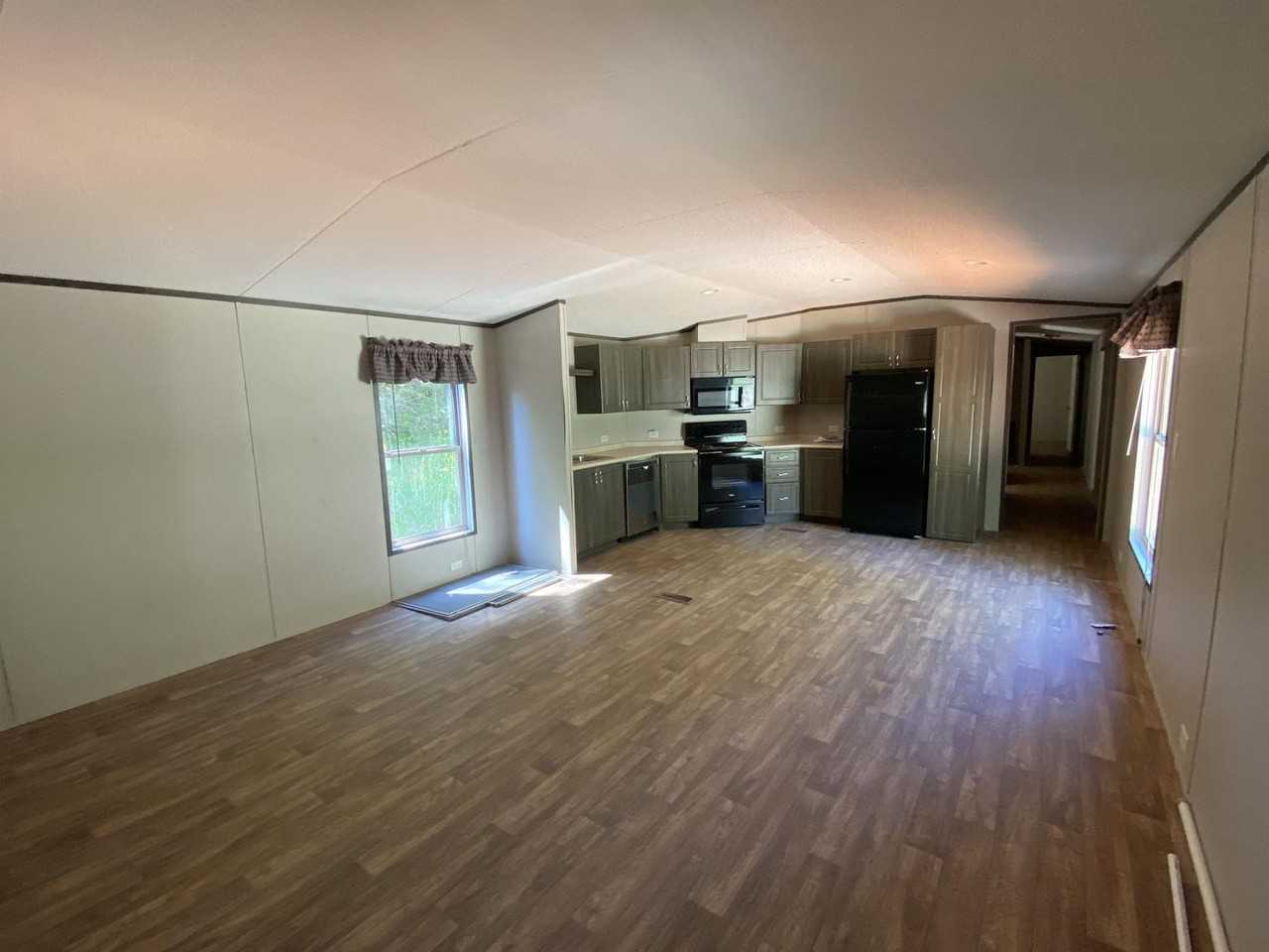 990 Cedar Village Ln - Photo 2 of 11