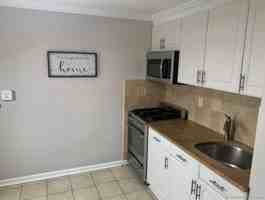 featured image of 1070 E Main St Apt 2 #Apt 2