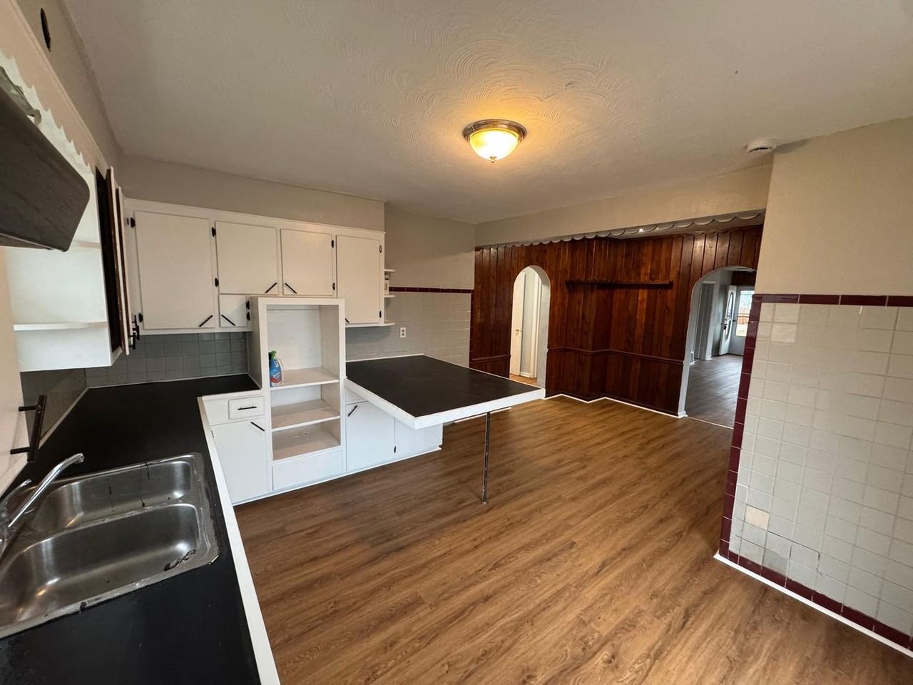 1224 Tulip St - Photo 3 of 20