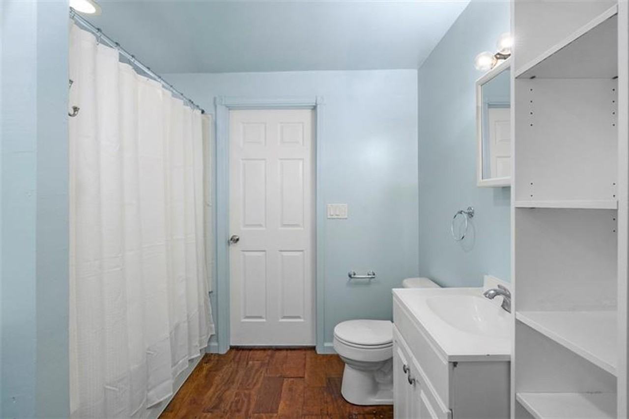 418 Laughlin Ave - Photo 3 of 21