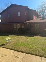 featured image of 1701 Coty St