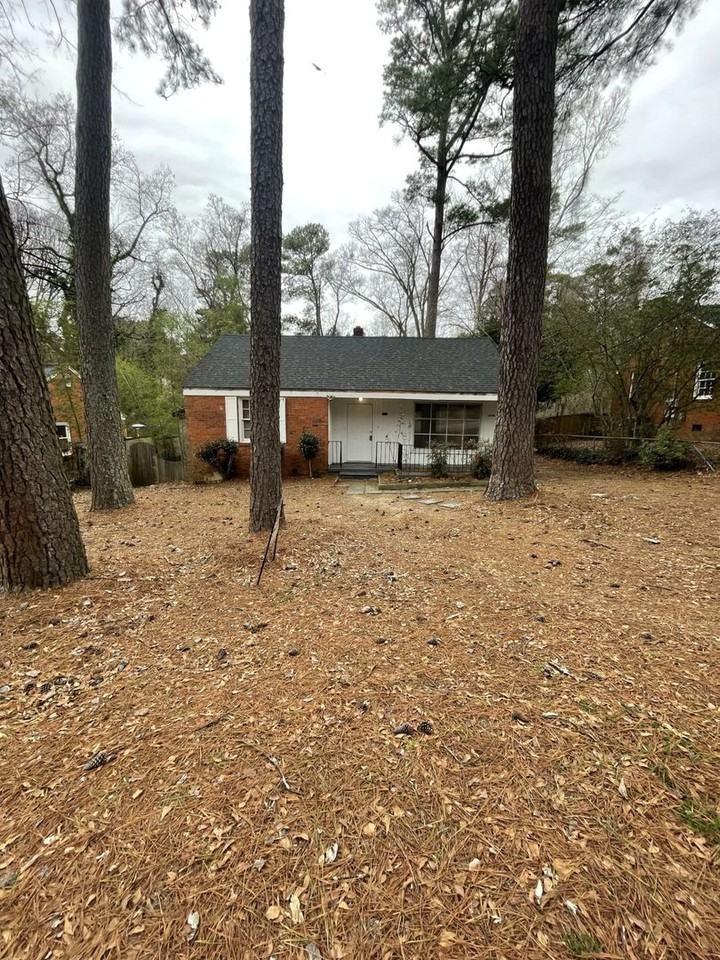 322 Angier Ave - Photo 2 of 13