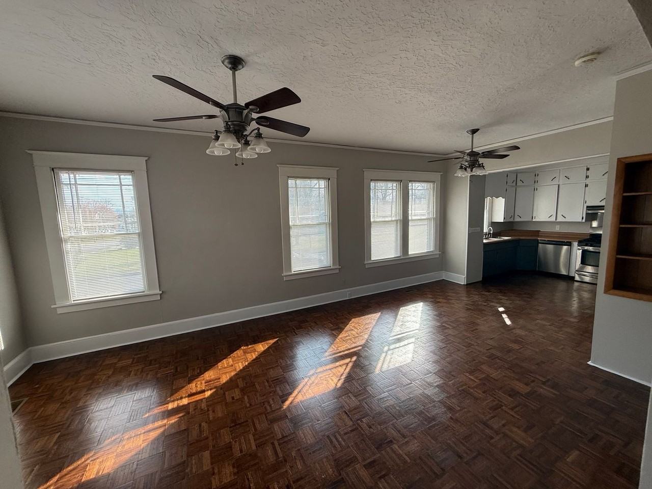 229 S 8th St - Photo 4 of 18