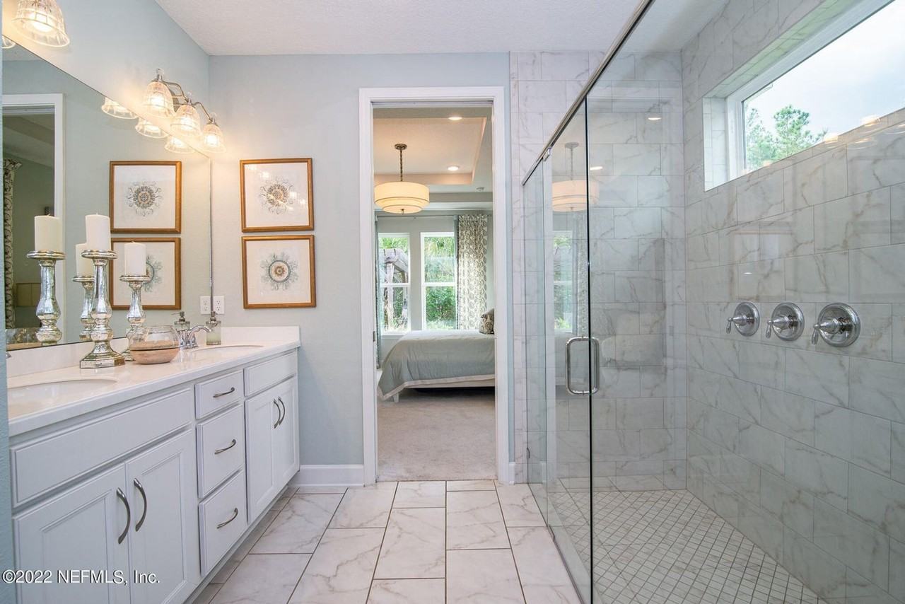 118 Pioneer Village Dr - Photo 4 of 47