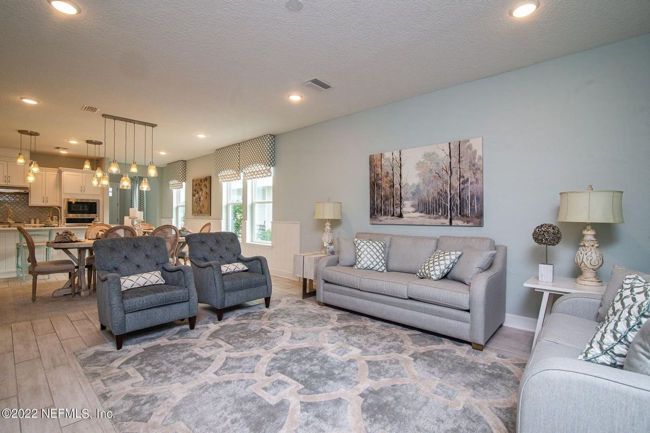 118 Pioneer Village Dr - Photo 5 of 47