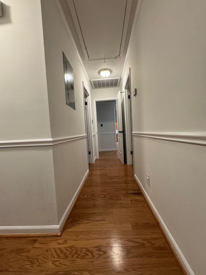 305 Glen Oak Dr - Photo 7 of 17