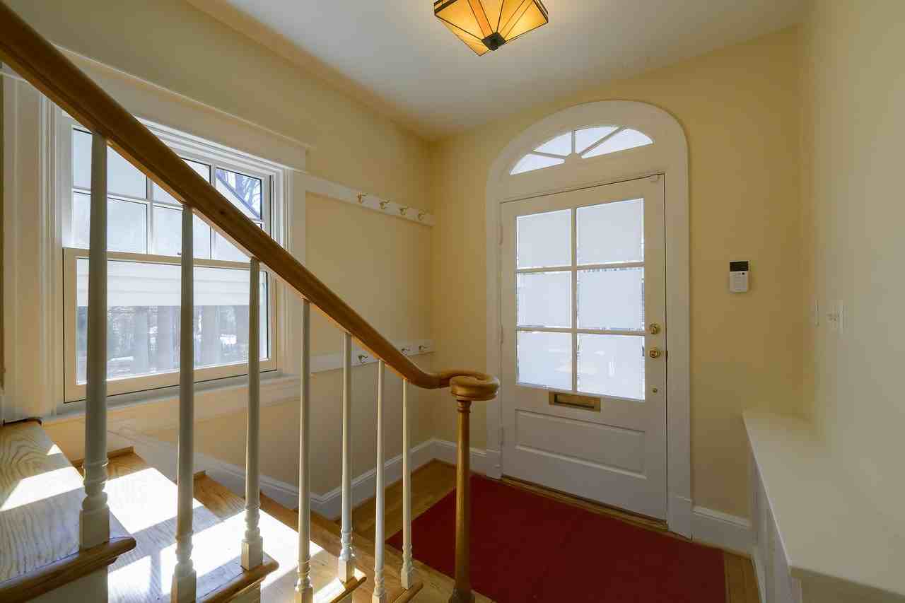 5717 Chevy Chase Pkwy Nw - Photo 7 of 50