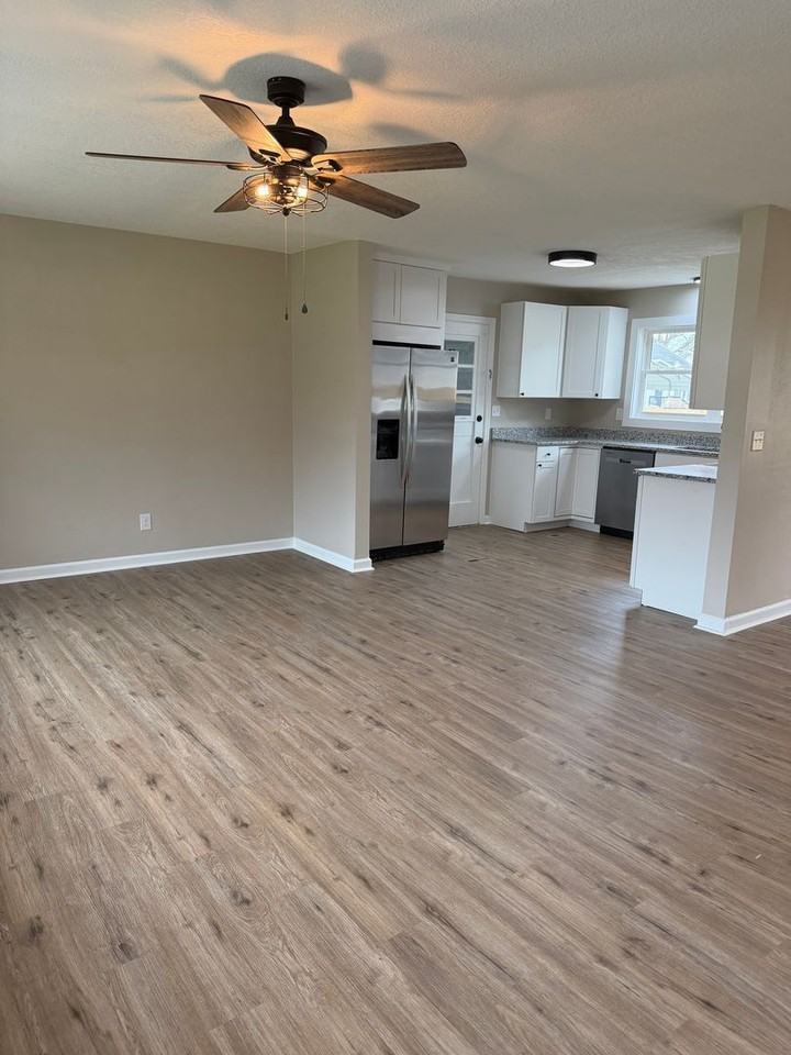 3520 Mimbro Ln - Photo 3 of 29