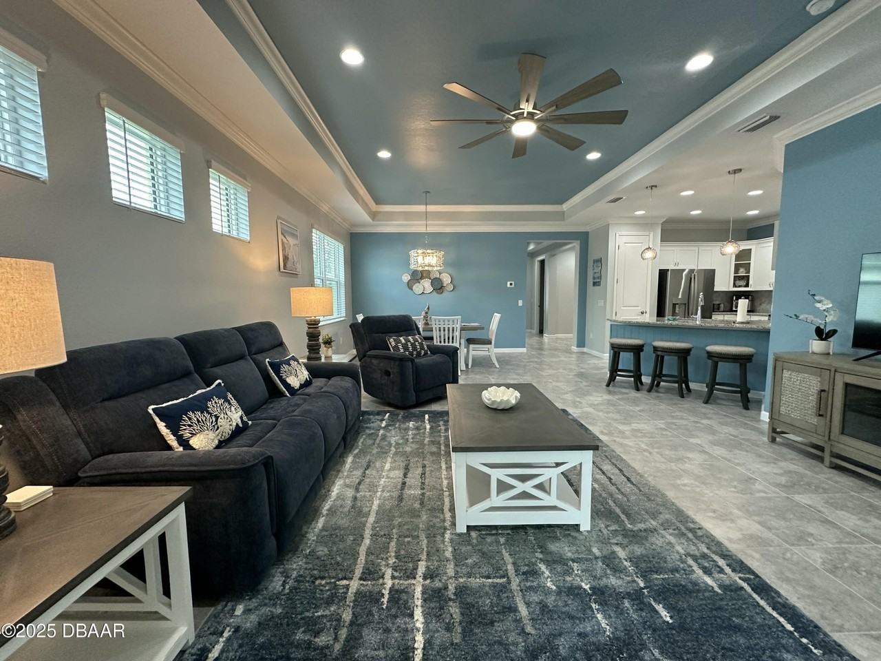 811 Margaritaville Ave - Photo 3 of 39